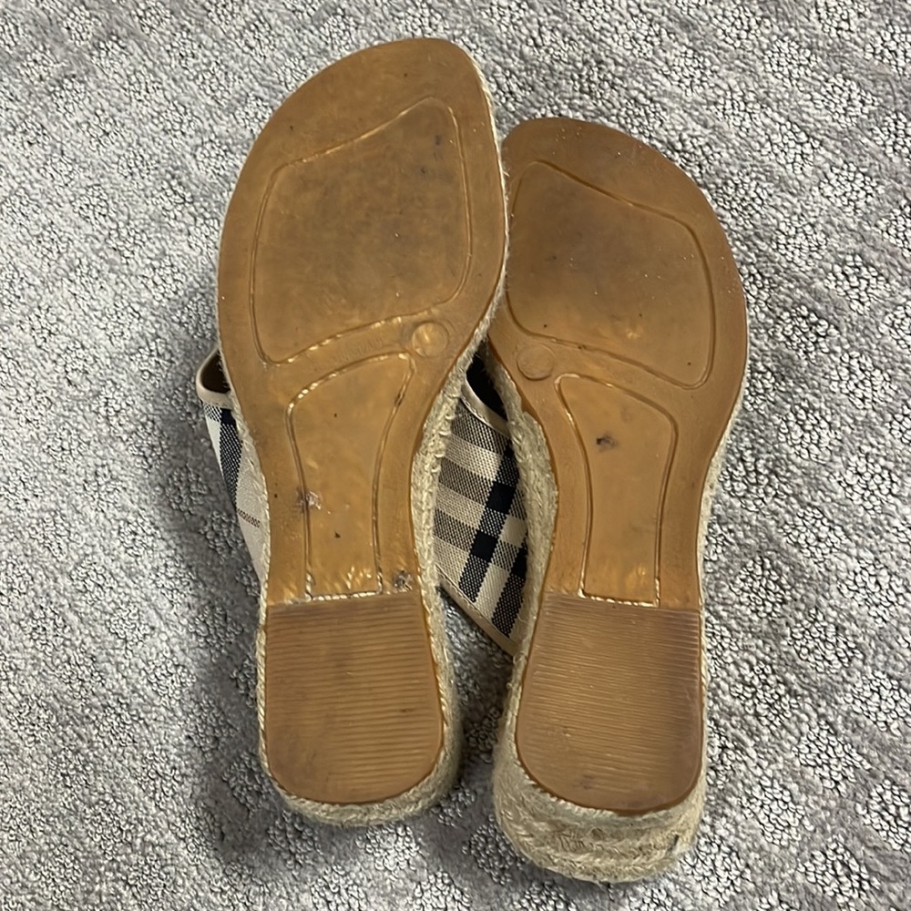 Burberry Shlamia Nova Check Thong Wedge Sandals - Picture 4 of 8